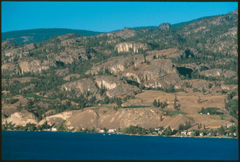 File:20251126034844!Skaha Bluffs 2.jpg