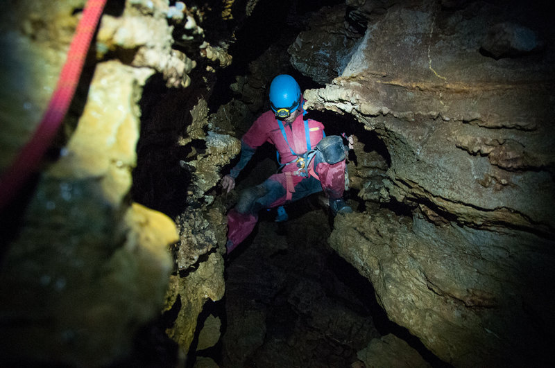 File:20251126034836!Stemming through a cave passage way at Horne Lake.jpg