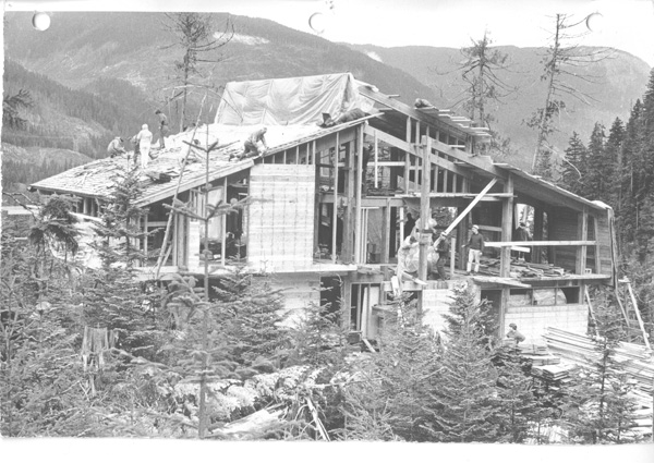 File:Construction Whistler Cabin.jpg