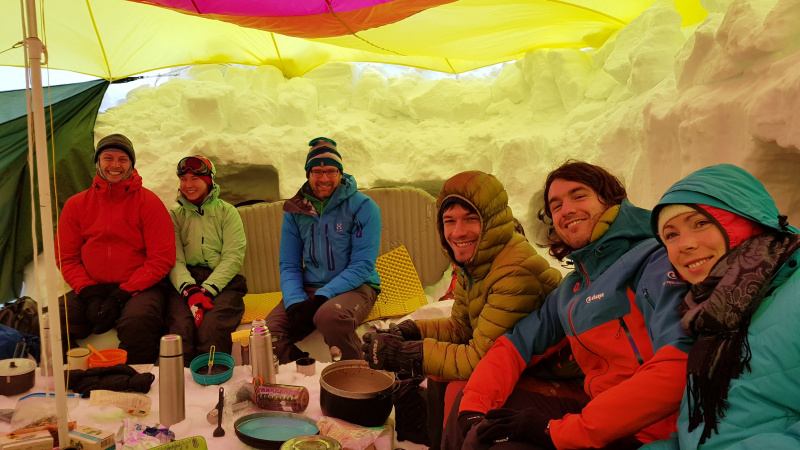 File:Snow Camping VOC Europe 201920181230 092039.jpg
